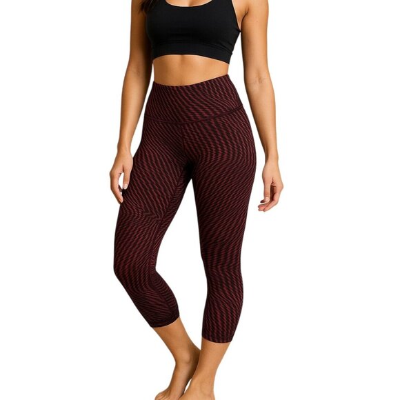 Lululemon Wunder Under High Rise Crop Leggings Burgundy Black Geometric Print 6 - Picture 1 of 11